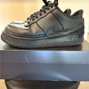 Nike Men's Black Sneakers